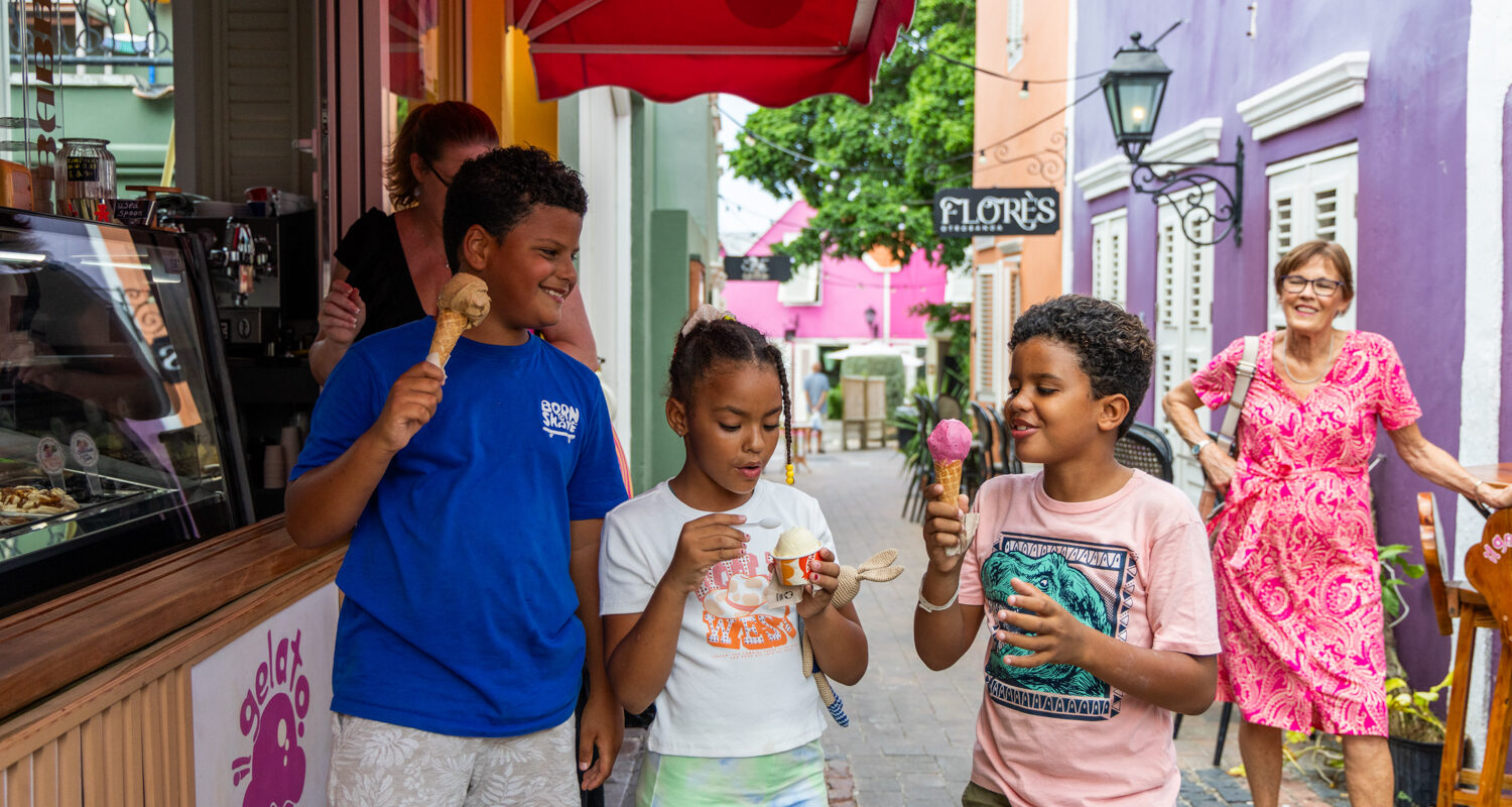 kids having ice cream